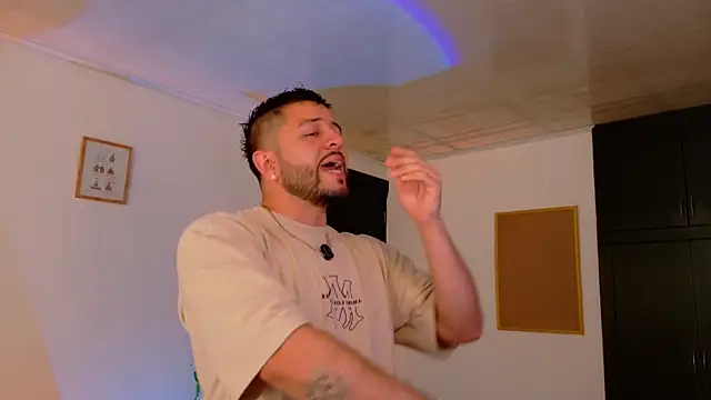 TomSloam online show from November 2025 05:31:01 PM