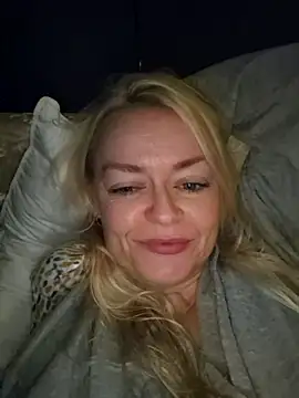 demidelightfulxx online show from November 2025 09:04:02 PM