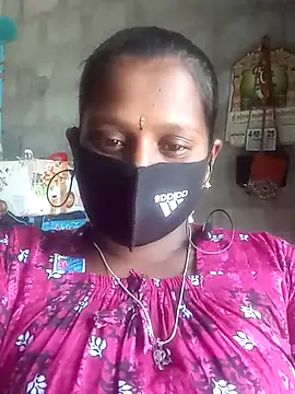 Snapshot of Tamil_Hot_Sandy chatting on October 2025 06:01:01 AM Tamil Hot Sandy online show from October 2025 06:01:01 AM