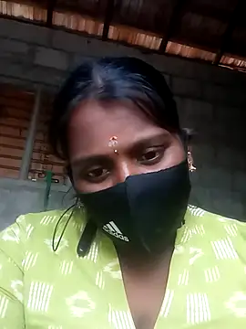 Snapshot of Tamil_Hot_Sandy chatting on October 2025 07:39:01 AM Tamil Hot Sandy online show from October 2025 07:39:01 AM