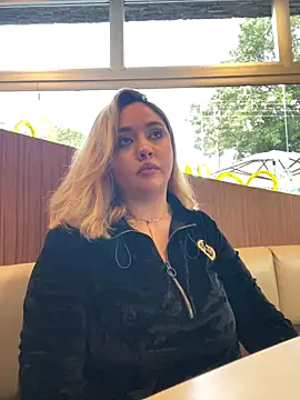 Snapshot of Angelina_velvett chatting on October 2025 10:18:01 PM Angelina velvett online show from October 2025 10:18:01 PM