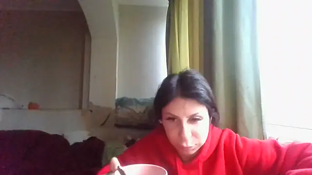 Snapshot of QueenMomyS chatting on December 2025 07:06:02 AM QueenMomyS online show from December 2025 07:06:02 AM