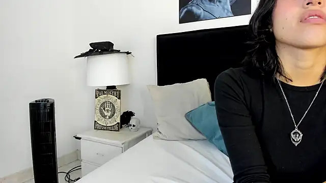 Snapshot of LiilithStone chatting on October 2025 12:06:02 PM LiilithStone online show from October 2025 12:06:02 PM