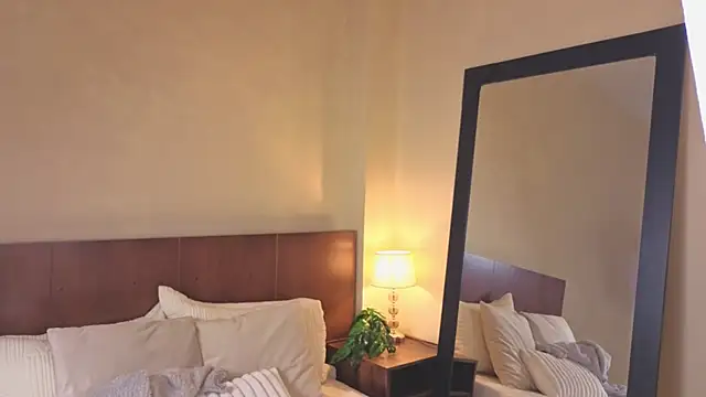 Snapshot of Capricho_01 chatting on October 2025 12:03:02 PM Capricho 01 online show from October 2025 12:03:02 PM