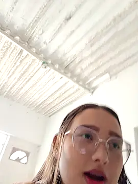 Snapshot of young_dairy01 chatting on October 2025 12:22:02 PM young dairy01 online show from October 2025 12:22:02 PM