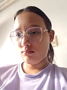 Snapshot of young_dairy01 chatting on October 2025 12:12:02 PM young dairy01 online show from October 2025 12:12:02 PM