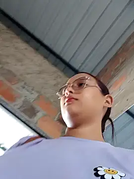 Snapshot of young_dairy01 chatting on October 2025 12:14:02 PM young dairy01 online show from October 2025 12:14:02 PM