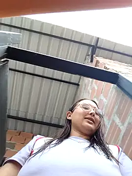 Snapshot of young_dairy01 chatting on October 2025 12:52:02 PM young dairy01 online show from October 2025 12:52:02 PM