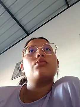 Snapshot of young_dairy01 chatting on November 2025 12:16:01 PM young dairy01 online show from November 2025 12:16:01 PM