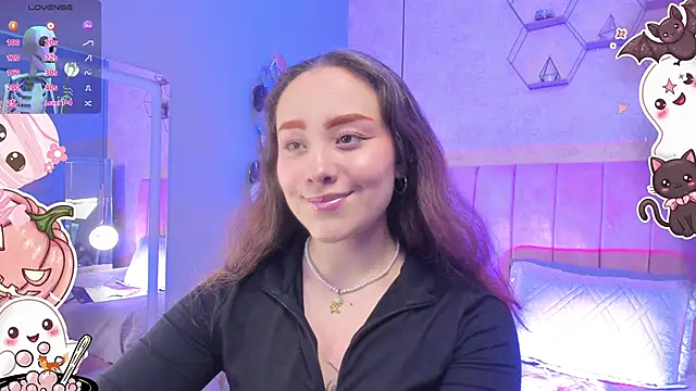 Snapshot of MAGIC_VERA chatting on October 2025 12:06:01 PM MAGIC VERA online show from October 2025 12:06:01 PM