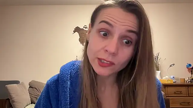 Snapshot of AnnieLove7722 chatting on October 2025 10:05:01 AM AnnieLove7722 online show from October 2025 10:05:01 AM