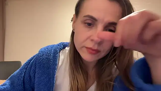 Snapshot of AnnieLove7722 chatting on October 2025 10:11:01 PM AnnieLove7722 online show from October 2025 10:11:01 PM