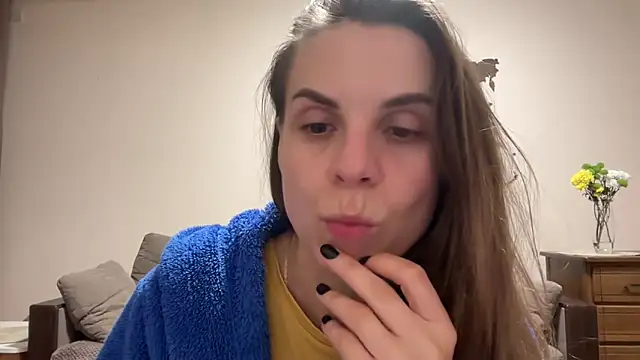 Snapshot of AnnieLove7722 chatting on November 2025 10:20:02 PM AnnieLove7722 online show from November 2025 10:20:02 PM