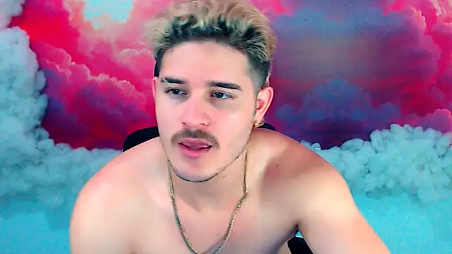 AlexPiersss online show from October 2025 07:11:02 PM