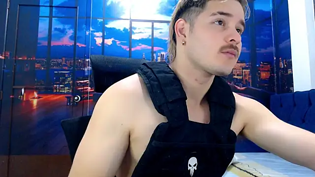 AlexPiersss online show from October 2025 07:12:02 PM