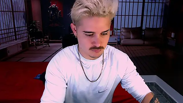 AlexPiersss online show from October 2025 07:10:02 PM