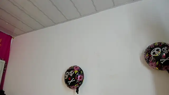 Snapshot of XaanderGrey chatting on October 2025 07:22:02 PM XaanderGrey online show from October 2025 07:22:02 PM