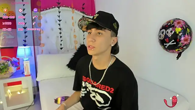 Snapshot of XaanderGrey chatting on October 2025 07:32:01 PM XaanderGrey online show from October 2025 07:32:01 PM