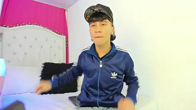 Snapshot of XaanderGrey chatting on November 2025 07:45:02 PM XaanderGrey online show from November 2025 07:45:02 PM