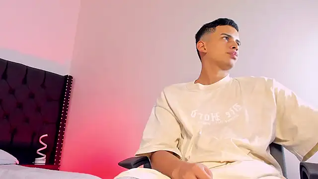 Snapshot of JuanSixx chatting on October 2025 04:16:01 AM JuanSixx online show from October 2025 04:16:01 AM