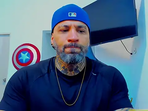 JoshRigby online show from October 2025 07:22:01 PM