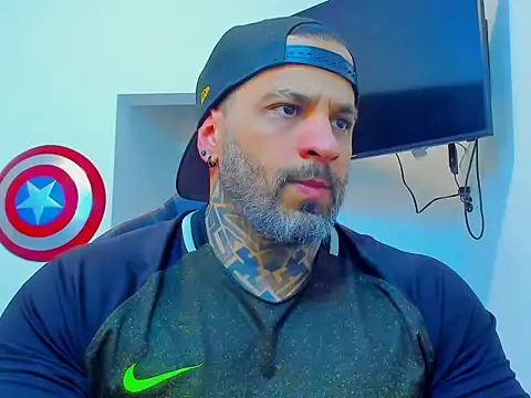 JoshRigby online show from November 2025 07:36:03 PM