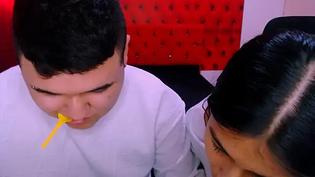 Snapshot of Charly_and_laura chatting on October 2025 07:11:02 PM Charly and laura online show from October 2025 07:11:02 PM