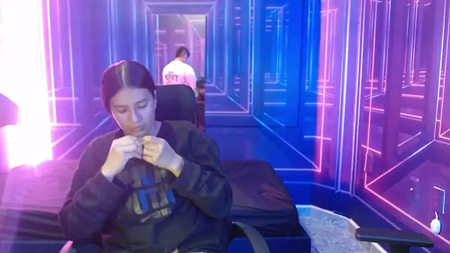 Snapshot of Charly_and_laura chatting on October 2025 07:33:02 PM Charly and laura online show from October 2025 07:33:02 PM