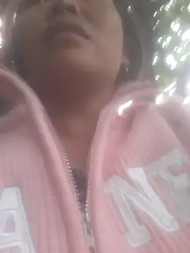 bree-zz online show from November 2025 11:27:02 PM