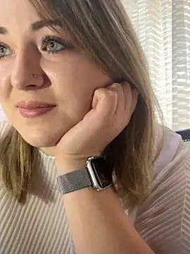 Snapshot of AliseShyness chatting on October 2025 08:46:02 AM AliseShyness online show from October 2025 08:46:02 AM