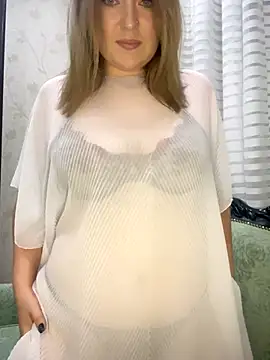 Snapshot of AliseShyness chatting on November 2025 09:41:01 AM AliseShyness online show from November 2025 09:41:01 AM