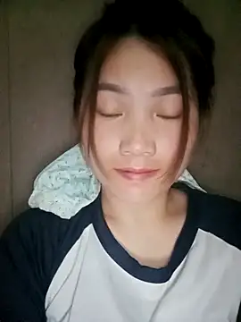 Snapshot of min-xinh chatting on October 2025 05:11:01 PM min-xinh online show from October 2025 05:11:01 PM