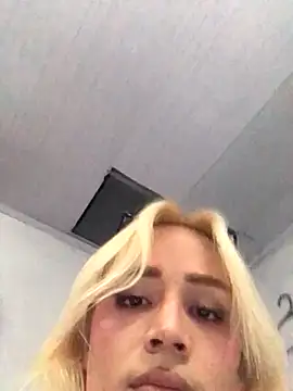 Snapshot of alexawinterrr chatting on September 2025 12:32:01 PM alexawinterrr online show from September 2025 12:32:01 PM