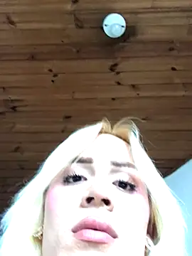 Snapshot of alexawinterrr chatting on October 2025 10:08:02 PM alexawinterrr online show from October 2025 10:08:02 PM