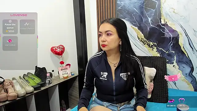 angelinee39 online show from November 2025 09:15:01 AM