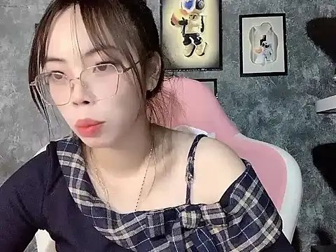 Ellie039 online show from October 2025 05:24:02 PM