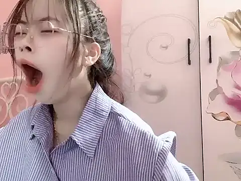 Ellie039 online show from November 2025 10:23:02 PM