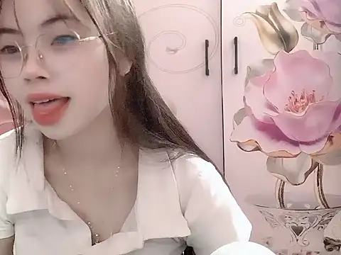 Ellie039 online show from November 2025 10:34:02 PM