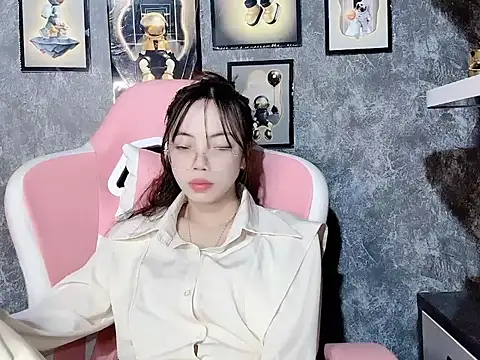 Ellie039 online show from November 2025 05:34:01 PM