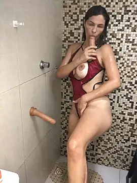 AlinemariaX online show from October 2025 06:51:02 PM