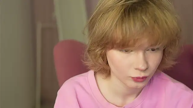 misska   online show from November 2025 07:42:01 AM