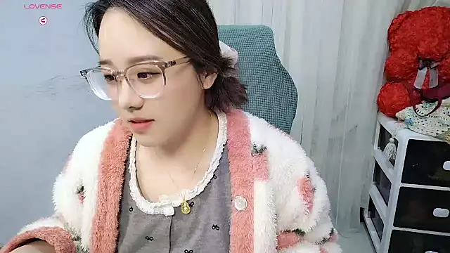 Snapshot of NEWONETO chatting on October 2025 03:34:02 PM NEWONETO online show from October 2025 03:34:02 PM