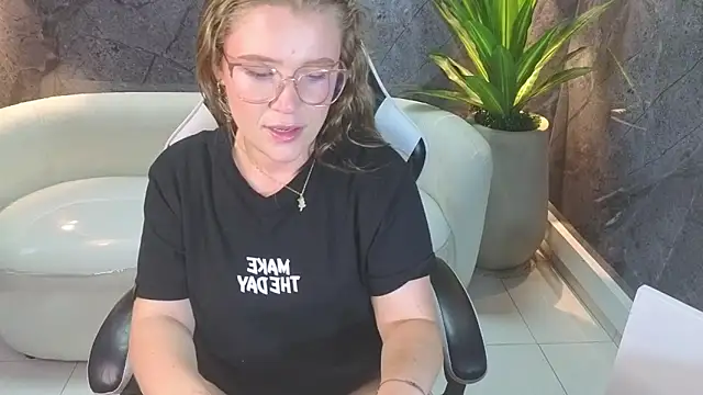 carla tp online show from October 2025 12:59:02 PM