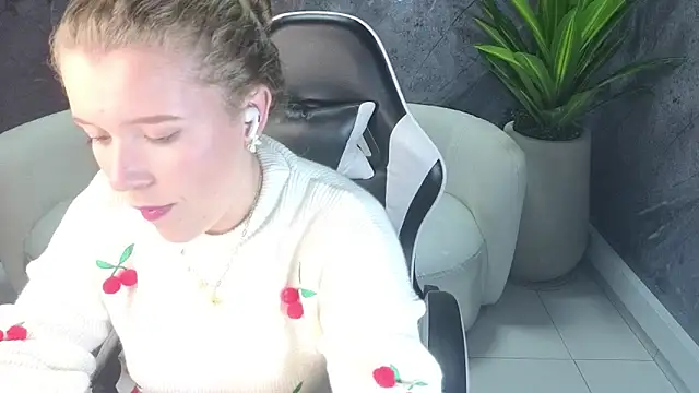 carla tp online show from November 2025 01:21:02 PM