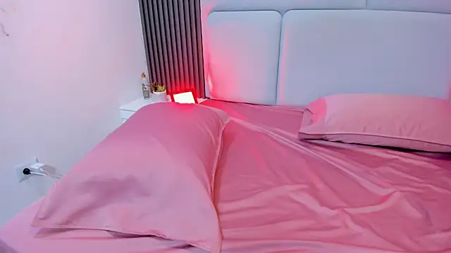 Snapshot of liz__cute chatting on October 2025 11:33:02 AM liz cute online show from October 2025 11:33:02 AM