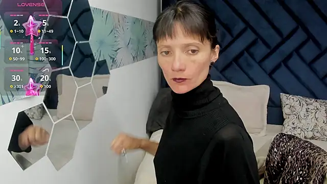 Snapshot of Valery_More__ chatting on October 2025 12:13:02 PM Valery More online show from October 2025 12:13:02 PM