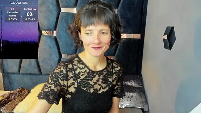 Snapshot of Valery_More__ chatting on October 2025 07:44:01 PM Valery More online show from October 2025 07:44:01 PM