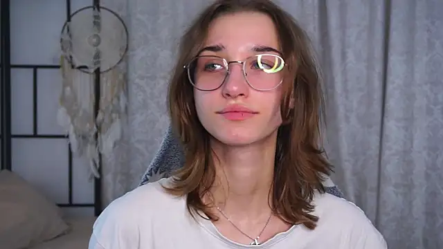 NickyRobida online show from October 2025 01:52:01 PM