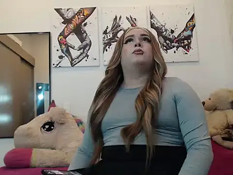 Snapshot of Redvelvett22 chatting on October 2025 05:16:02 AM Redvelvett22 online show from October 2025 05:16:02 AM