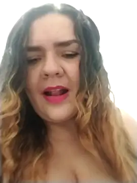 Snapshot of coral_marley chatting on October 2025 03:29:02 AM coral marley online show from October 2025 03:29:02 AM